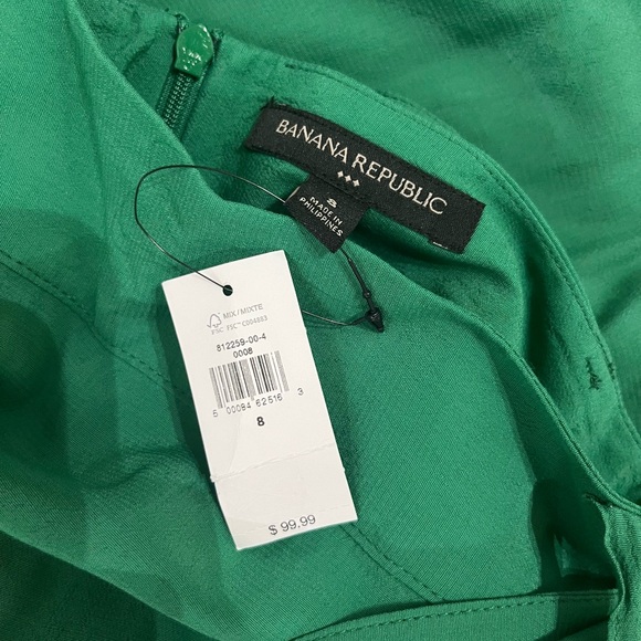 Banana Republic Skirt w/Belt, Brand New w/Tags - Picture 2 of 3